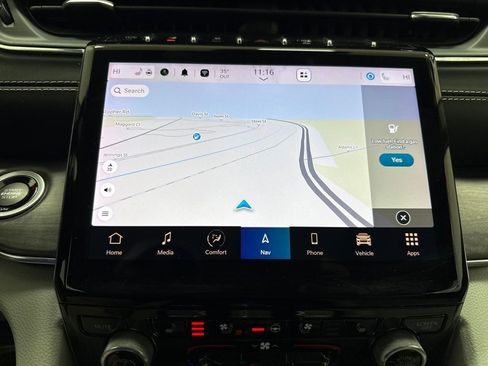 Used 2022 Jeep Grand Cherokee Overland w/ Luxury Tech Group IV image 32