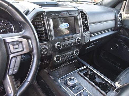 Used 2021 Ford Expedition Max Limited image 9