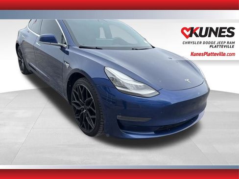 Used 2020 Tesla Model 3 Performance image 1