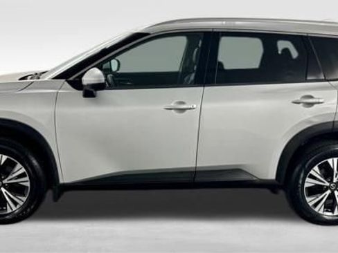 Used 2021 Nissan Rogue SV w/ Premium Package image 5