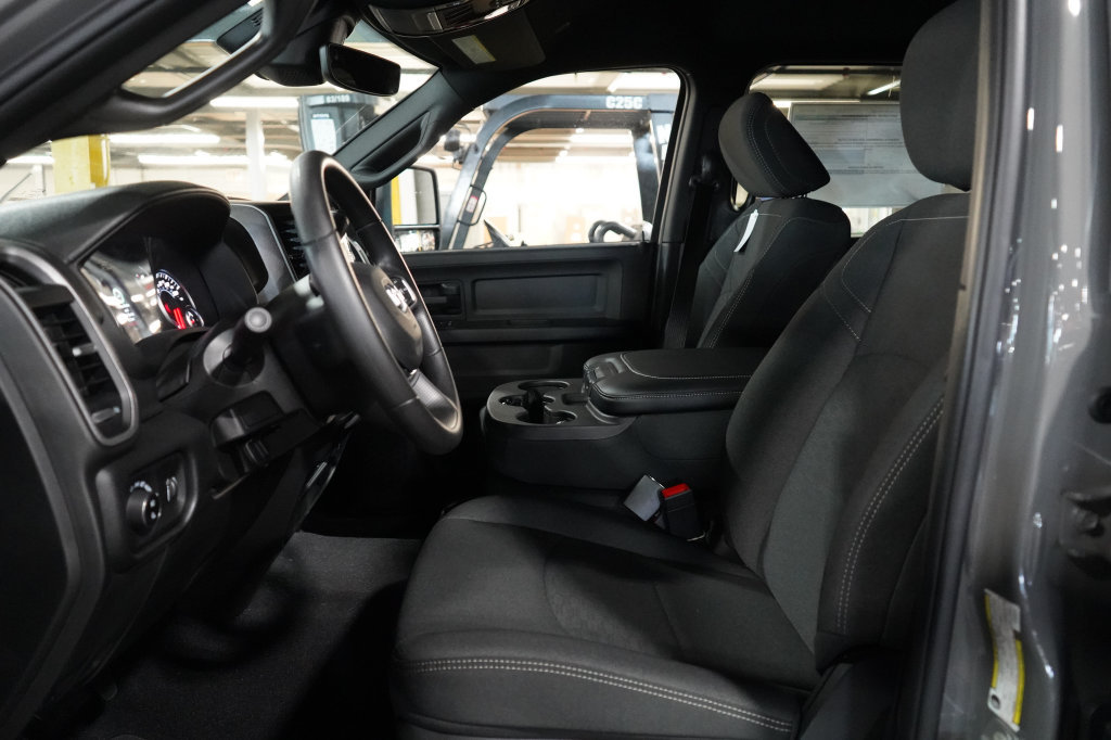 New 2027 RAM 3500 Tradesman AWD/4WD image 13