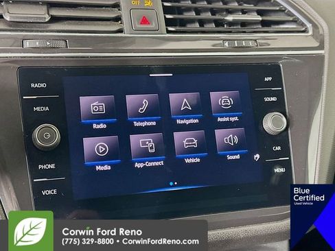 Used 2022 Volkswagen Tiguan SE image 18