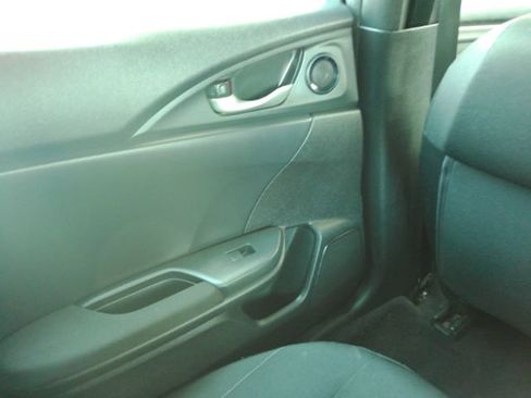 Used 2018 Honda Civic EX image 25