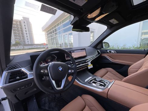 New 2026 BMW X5 xDrive50e AWD/4WD image 9