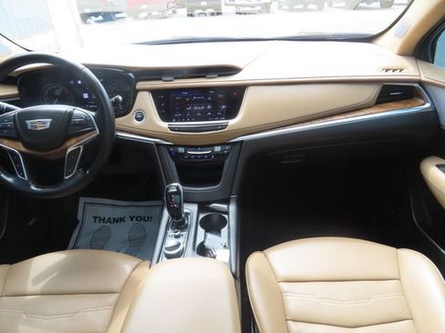 Used 2022 Cadillac XT5 Premium Luxury w/ Platinum Package AWD/4WD image 22