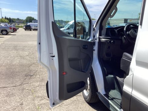 Used 2024 Ford Transit 250 148 High Roof RWD image 11