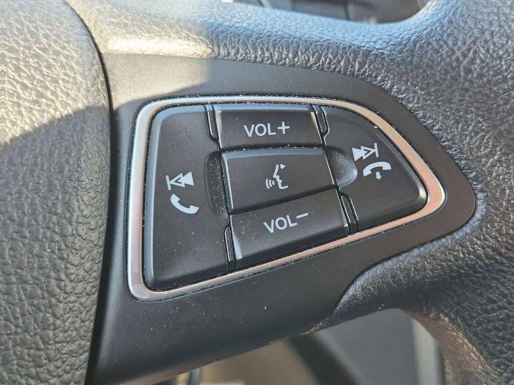 Used 2017 Ford Escape SE w/ Equipment Group 201A AWD/4WD image 19