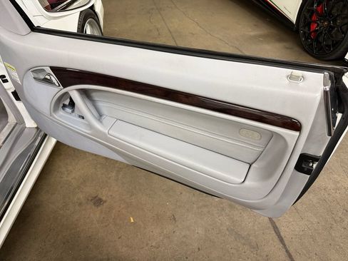 Used 2001 Mercedes-Benz SL 500 image 16