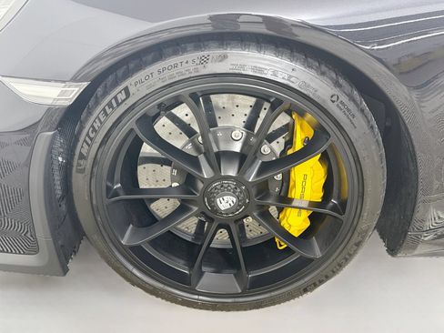 Certified 2019 Porsche 911 GT3 RWD image 26