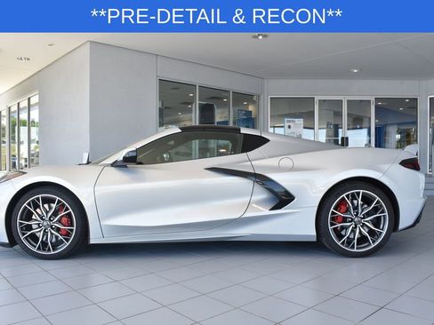 Used 2023 Chevrolet Corvette Stingray Premium Cpe w/ Z51 Performance Package RWD image 2