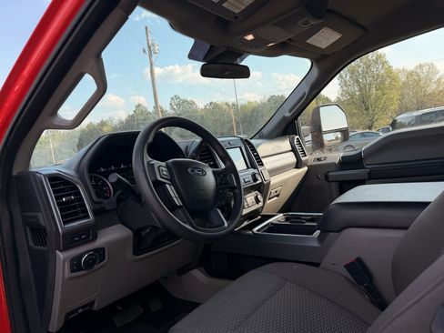 Used 2022 Ford F250 XLT w/ XLT Value Package image 11