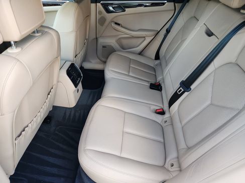 Used 2019 Porsche Macan S AWD/4WD image 30