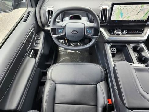 New 2026 Ford Expedition Platinum w/ Stealth Performance Package AWD/4WD image 13