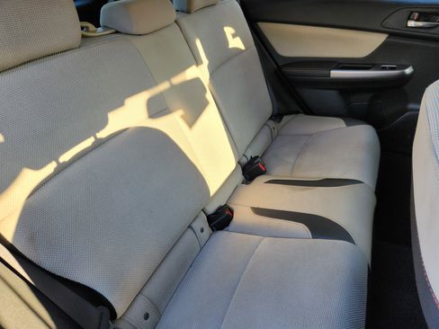 Used 2016 Subaru Crosstrek 2.0i Premium image 15