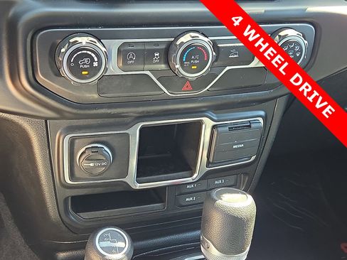 Used 2021 Jeep Wrangler Unlimited Sport AWD/4WD image 18
