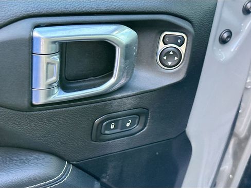 Used 2023 Jeep Wrangler Unlimited Sahara w/ Cold Weather Group image 19