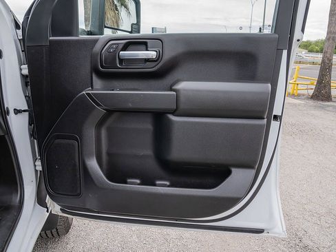 Used 2021 Chevrolet Silverado 2500 W/T w/ WT Convenience Package image 9