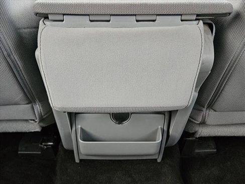 Used 2012 Ford F150 XLT w/ XLT Chrome Pkg image 17