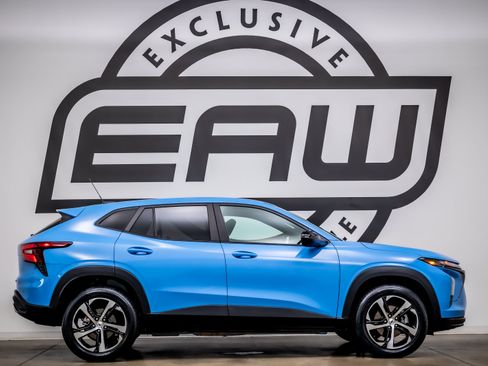 Used 2024 Chevrolet Trax RS FWD image 9