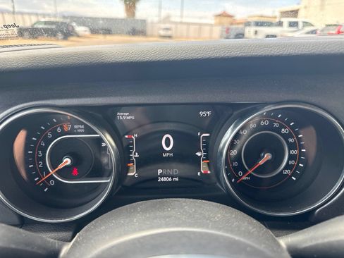Used 2023 Jeep Gladiator Mojave w/ LED Lighting Group AWD/4WD image 12