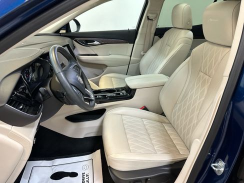 Used 2023 Buick Envision Avenir AWD/4WD image 4