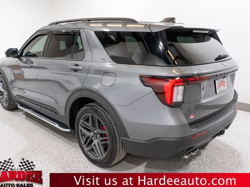 Used 2025 Ford Explorer ST w/ Sun And Sound Package image 3