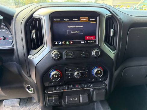 Used 2019 Chevrolet Silverado 1500 LT Trail Boss AWD/4WD image 20