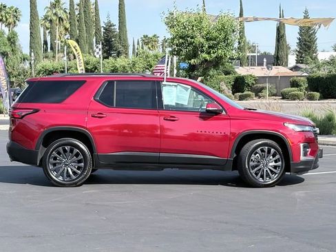 Used 2023 Chevrolet Traverse RS FWD image 4