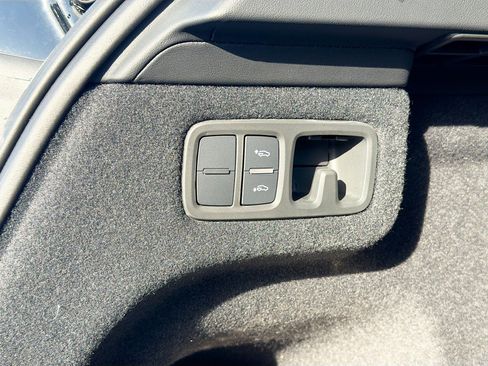 Used 2024 Lamborghini Urus S AWD/4WD image 46