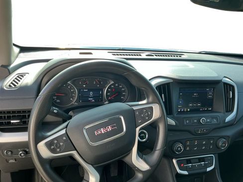 Used 2024 GMC Terrain SLE AWD/4WD image 24