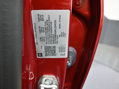 Used 2024 GMC Canyon Elevation w/ Convenience Package image 17