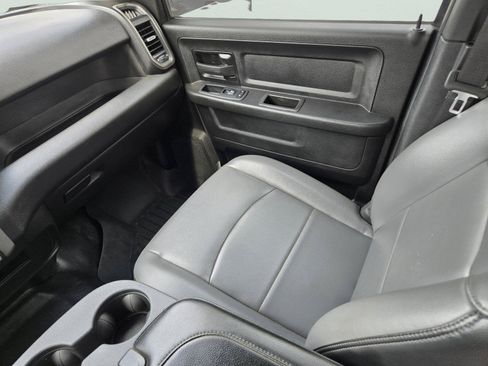 Used 2022 RAM 2500 Tradesman w/ Chrome Appearance Group AWD/4WD image 19