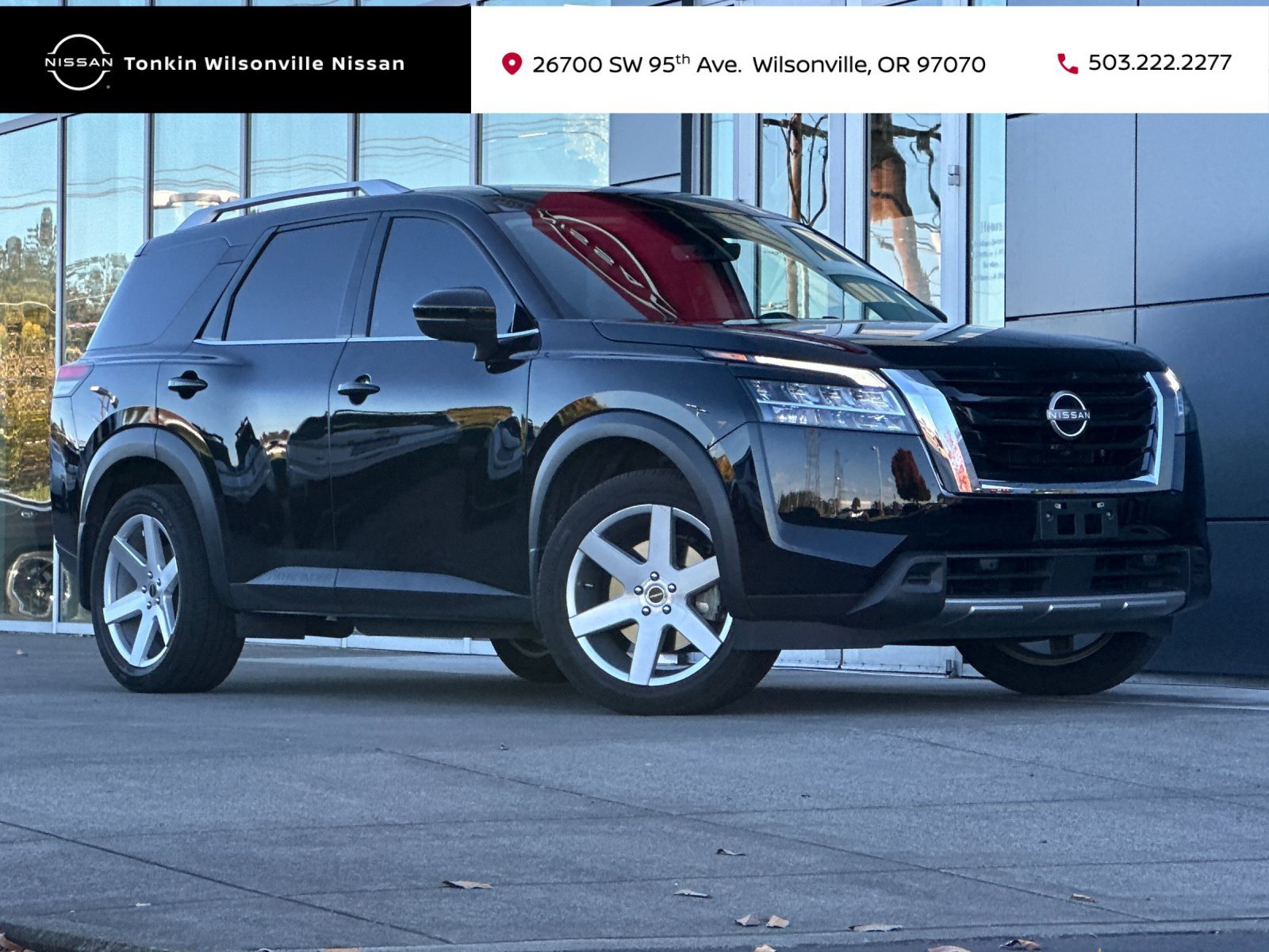 Used 2024 Nissan Pathfinder SL AWD/4WD image 1