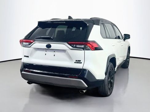 Used 2022 Toyota RAV4 XSE w/ XSE Grade Weather Package AWD/4WD image 8