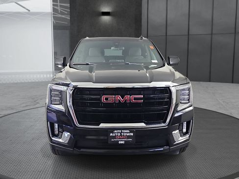Used 2022 GMC Yukon XL SLE w/ Gmc Pro Safety Plus Package AWD/4WD image 2
