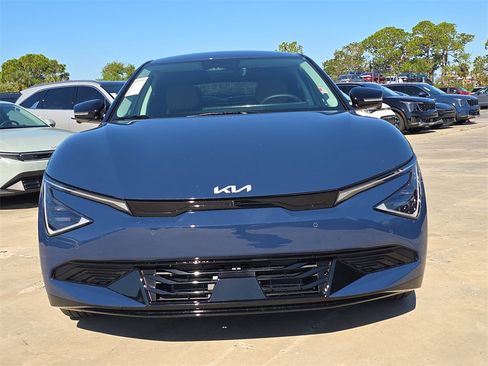 New 2025 Kia EV6 Wind image 3