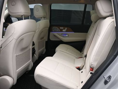 Certified 2026 Mercedes-Benz GLS 450 4MATIC image 21