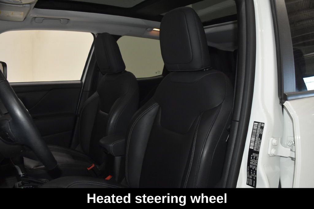 Used 2023 Jeep Renegade Limited w/ Sun/Sound Group AWD/4WD image 25