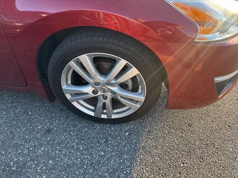 Used 2013 Nissan Altima 3.5 SL w/ Technology Pkg image 7