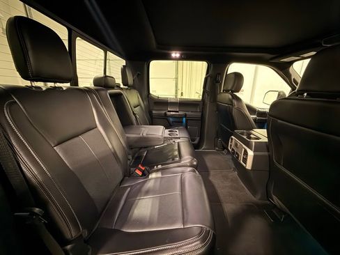 Used 2020 Ford F150 Lariat image 29