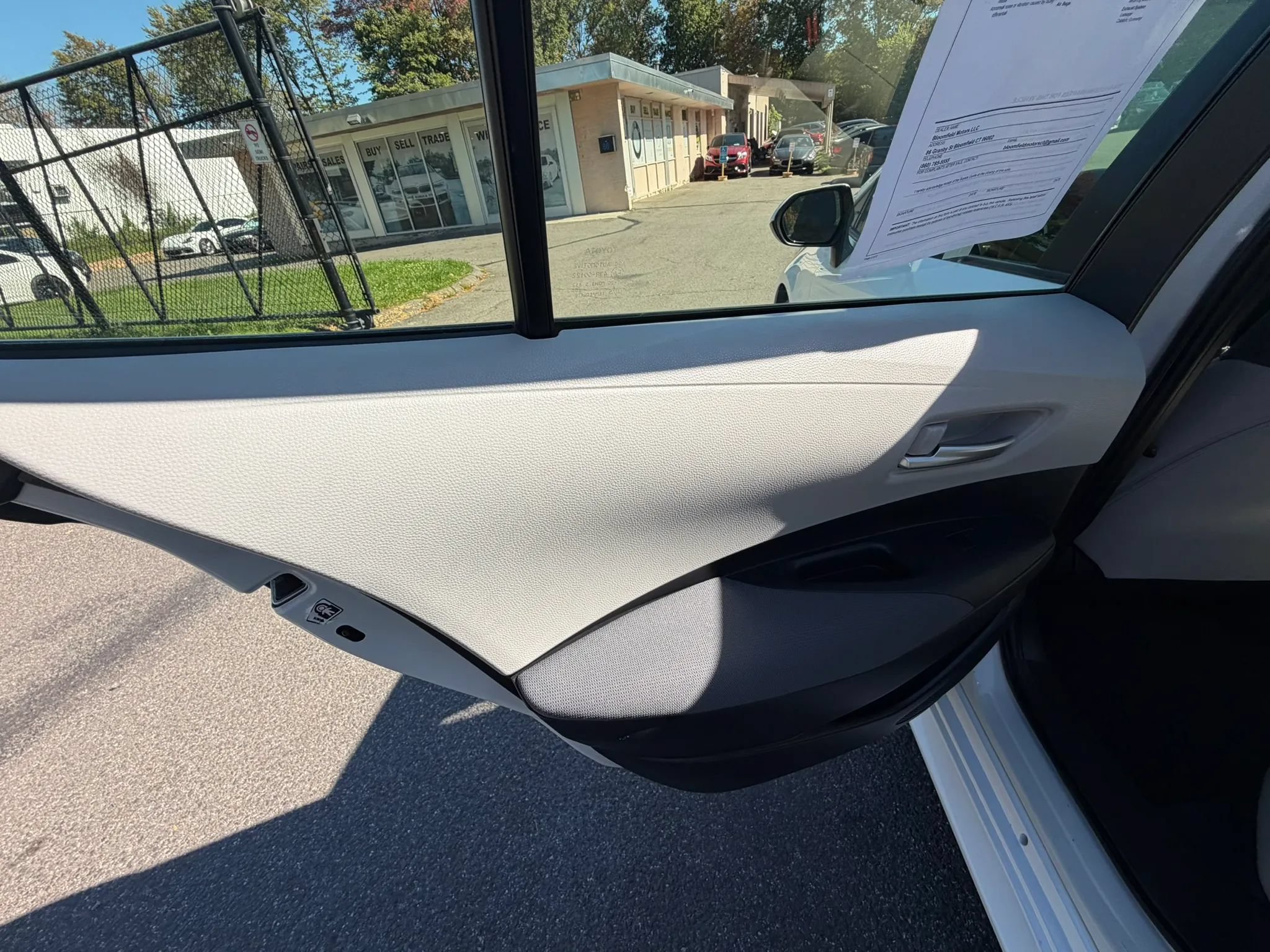 Used 2021 Toyota Corolla LE FWD image 20
