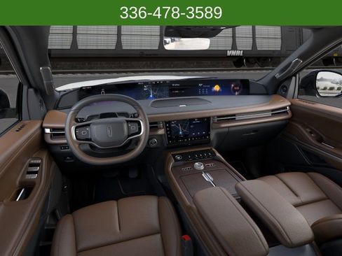 New 2026 Lincoln Navigator L Reserve AWD/4WD image 9