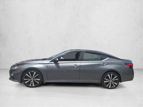 Used 2019 Nissan Altima 2.5 Platinum AWD/4WD image 9