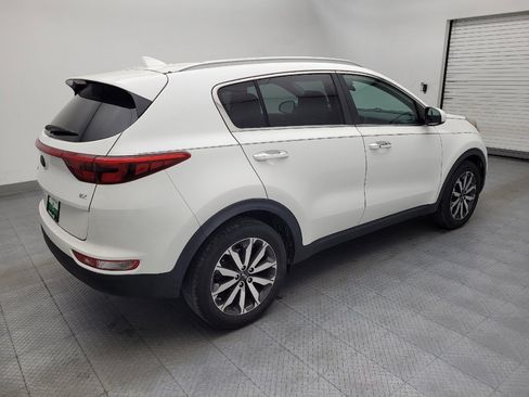 Used 2017 Kia Sportage EX image 10