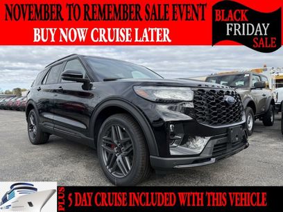 New 2025 Ford Explorer ST-Line w/ Premium Package