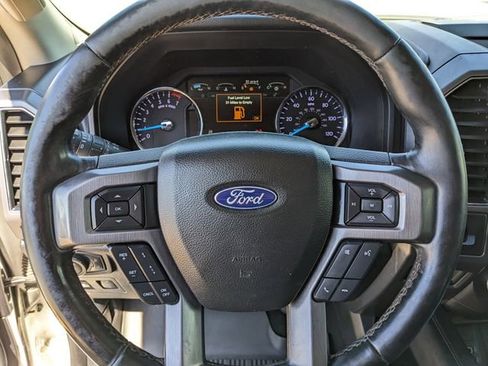Used 2018 Ford Expedition Platinum image 35