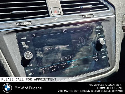 Used 2022 Volkswagen Tiguan SEL R-Line AWD/4WD image 29