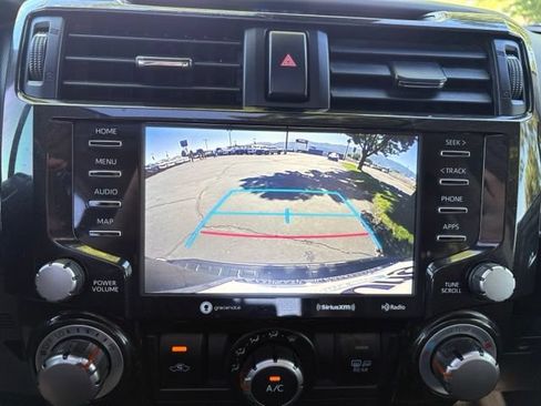 Used 2020 Toyota 4Runner TRD Off-Road Premium w/ Moonroof Package AWD/4WD image 27