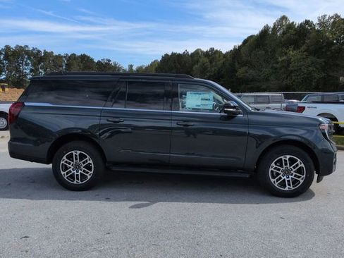 New 2025 Ford Expedition Max Active image 3
