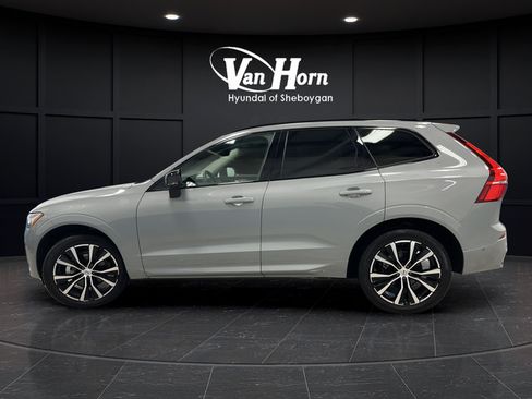 Used 2025 Volvo XC60 B5 Ultra w/ Protection Package Premier AWD/4WD image 4